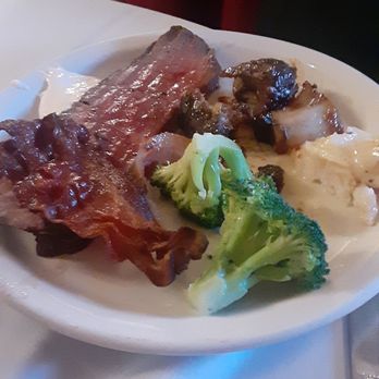 Burbank Smokehouse - New York Strip, bacon, filet of sole - Steakhouses Near Me - Burbank, California Burbank Smokehouse - New York Strip, bacon, filet of sole - Steakhouses Near Me - Burbank, California