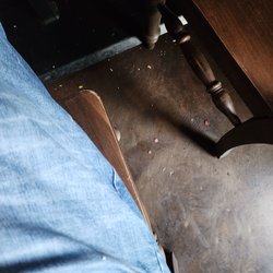 Koble Restaurant - Food on the floor