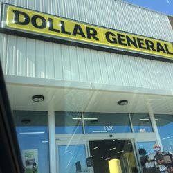 Dollar General - Front sign