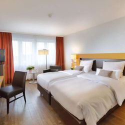 Best Western Premier IB Hotel Friedberger Warte - Guest room