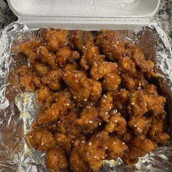 Sukhothai Thai Restaurant Express - Sesame Chicken - Hot - Thai Near Me - San Antonio, Texas