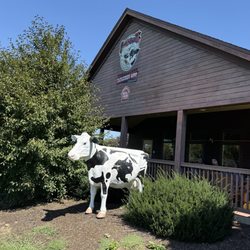 Barstows Dairy Store & Bakery - Outside