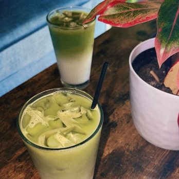 Roast & Brew - Matcha Latte w/ oat milk - Coffee & Tea Near Me - Houston, Texas Roast & Brew - Matcha Latte w/ oat milk - Coffee & Tea Near Me - Houston, Texas