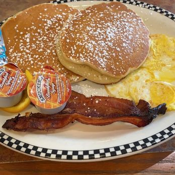 Black Bear Diner Orem - American Near Me - Orem, Utah