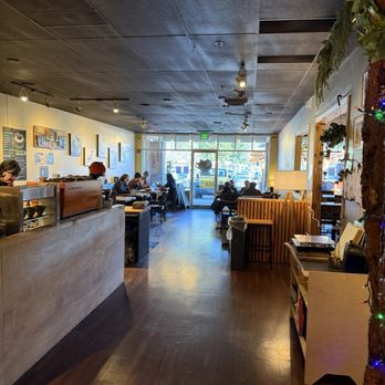 The Burrow - Breakfast & Brunch Near Me - Lake Forest Park, Washington The Burrow - Breakfast & Brunch Near Me - Lake Forest Park, Washington