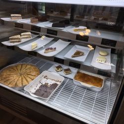 Lore’s Cafe - Desserts