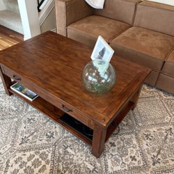 Vashon Island Estate Sales - Beautiful coffee table