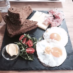 Fashion & Tea - Fried eggs with ham and cheese! yummy!