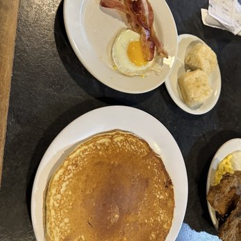 Big Ed's North Restaurant - Hot cake with bacon and one egg - Southern Near Me - Raleigh, North Carolina Big Ed's North Restaurant - Hot cake with bacon and one egg - Southern Near Me - Raleigh, North Carolina