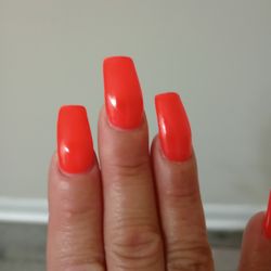 Kt Nails - Great shape and cut my cuticles with out charging me I included a $10 tip for caring about my nails Thanks Mai