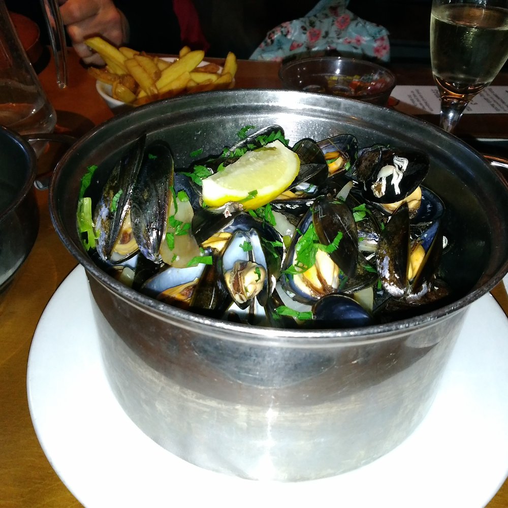 Mmmussels... Mmmussels...