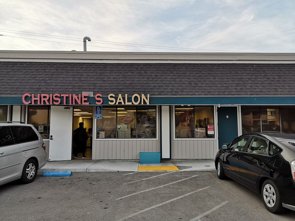 Christine's Salon Logo