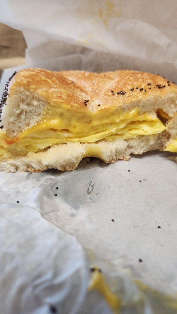 VILLAGE DELI & BAGELRY Updated September 2024 33 Photos & 30