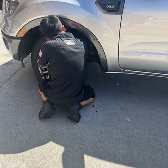 Valvoline Instant Oil Change - Oil Change Stations Near Me - Pflugerville, Texas Valvoline Instant Oil Change - Oil Change Stations Near Me - Pflugerville, Texas
