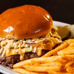 Hotshots Sports Bar and Grill - Webster Groves