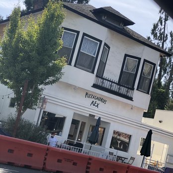 Pizzasaurus Rex - Pizza Near Me - Sacramento, California