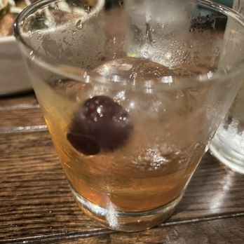 The Hunt Room - Old fashioned - Cocktail Bars Near Me - Virginia Beach, Virginia The Hunt Room - Old fashioned - Cocktail Bars Near Me - Virginia Beach, Virginia