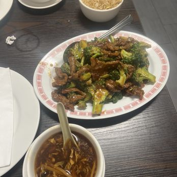 Rice Wok - Beef broccoli with fried rice. - Chinese Near Me - Studio City, California Rice Wok - Beef broccoli with fried rice. - Chinese Near Me - Studio City, California