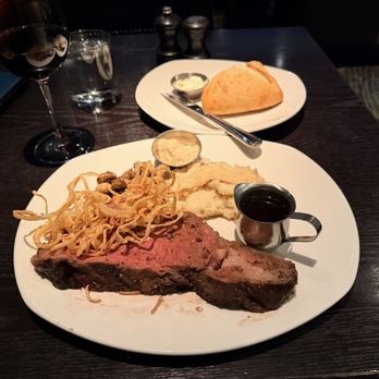 The Keg Steakhouse + Bar - Steakhouses Near Me - Calgary, Alberta