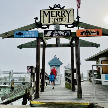 Merry Pier - Boating Near Me - St. Pete Beach, Florida