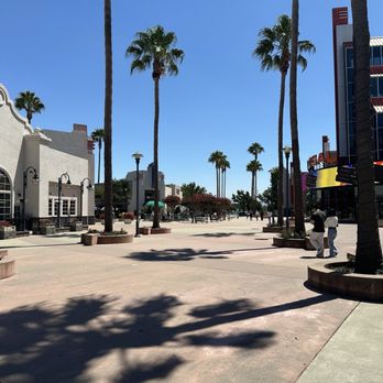 Hacienda Crossings - Shopping Centers Near Me - Dublin, California Hacienda Crossings - Shopping Centers Near Me - Dublin, California