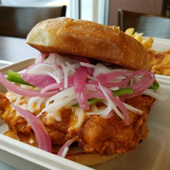 Holdaak Fried Chicken - Best Spicy chicken sandwich I had! - Chicken Shop Near Me - Fullerton, California