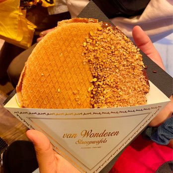 Van Wonderen Stroopwafels - Hazelnut Stroopwafel - Desserts Near Me - Amsterdam, New Hampshire
