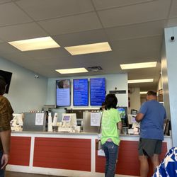 Julia Belle's - Counter for ordering your meal.