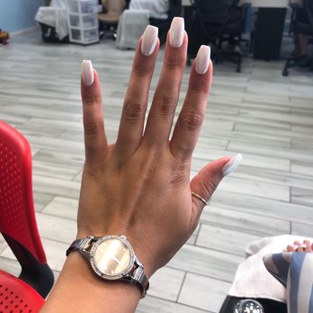 Diva's Nails - W3 (hologram pearl) - Nail Salons Near Me - Burbank, California
