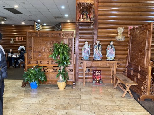 Four Seasons Chinese Restaurant by null