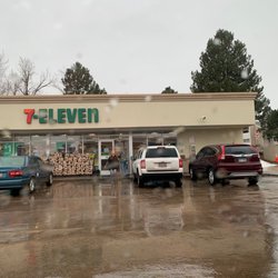 7-Eleven - Store front