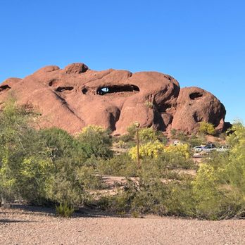 Hole-in-the-Rock - Hiking Near Me - Phoenix, Arizona