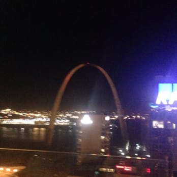 360 Rooftop Bar - Best view - Lounges Near Me - St. Louis, Missouri