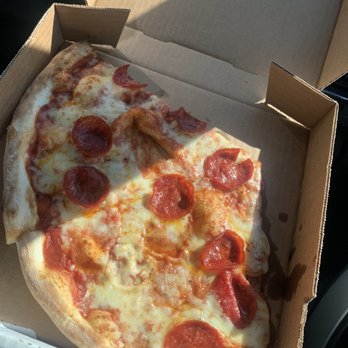 Brooklyn Pizza - Pepperoni Pizza - Slice - Pizza Near Me - Birmingham, Michigan
