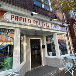 Papa’s Pretzel Place