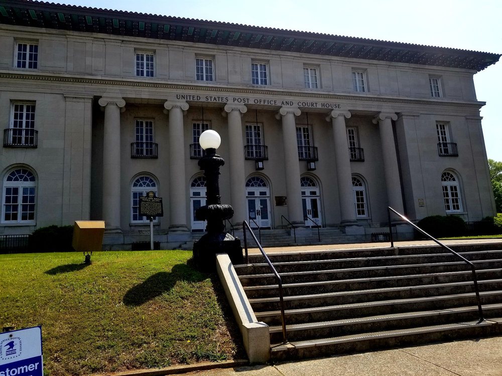 US POST OFFICE Updated October 2024 12 Reviews 210 N Seminary St