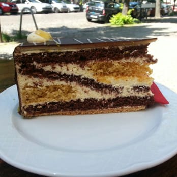 Kaffee Rösterei Junick - Eierlikoertorte - Cafes Near Me - Potsdam, BB Kaffee Rösterei Junick - Eierlikoertorte - Cafes Near Me - Potsdam, BB