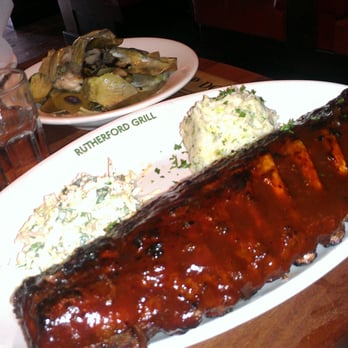Rutherford Grill - The best pork ribs with coleslaw and potatoes colcannon - American Near Me - Rutherford, California