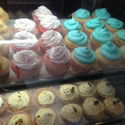 Cake It Up - Beautifully Decorated