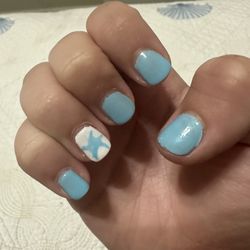 Henri Nails - This doesn't look like what I asked for at all. And I asked for a extra layer and they did not give me one.