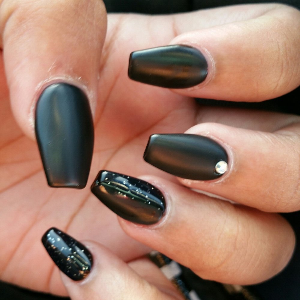 Pure Nails Spa - I can't believe how amazing my nails came out. I'm forever coming here. They were all great. Definitely going to be my nail salon. - Nail Salons Near Me - Wildomar, California