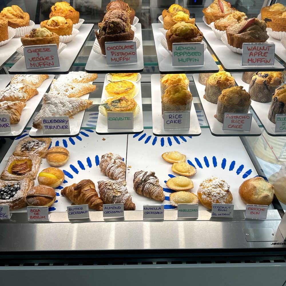 Bom Dia Cafe and Bakery - Bakeries Near Me - Toronto, Ontario