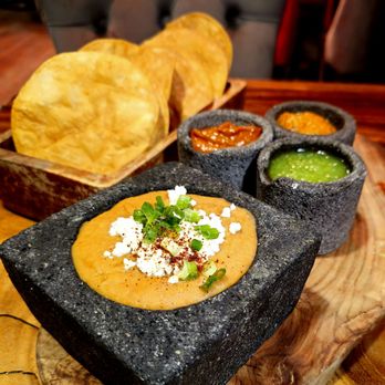 Camelia Modern Mexican Cuisine - Chips and salsa - Mexican Near Me - Denver, Colorado