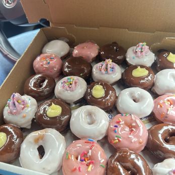 Eighty 8 Donuts Cafe - Eighty 8 donuts shop in Portland Maine - Coffee & Tea Near Me - Portland, Maine