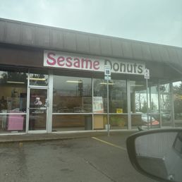 Exterior outside entrance of Sesame Donuts - front row seat of the smack talking - Portland, Oregon Exterior outside entrance of Sesame Donuts - front row seat of the smack talking - Portland, Oregon