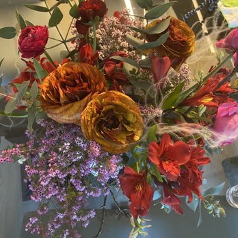 Poppy Cart - Bouquet delivery! - Floral Designers Near Me