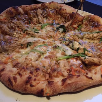Yard House - Gardein Thai chicken pizza - New American Near Me - Denver, Colorado