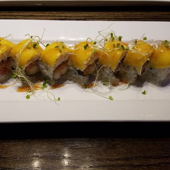 Osaka Asian Bistro - Blizzard roll - Japanese Near Me - Charleston, South Carolina