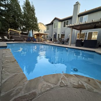Huntington Pool Services - Deep end - Pool Cleaners Near Me Huntington Pool Services - Deep end - Pool Cleaners Near Me