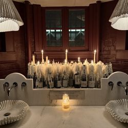 Maison Bar A Vins - Even the bathroom was elegant!